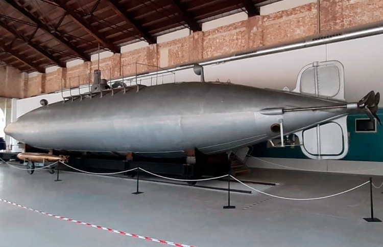 El submarino original de Peral - Memoria de Cartagena